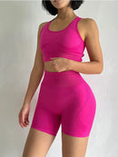 Conjunto peças: Top Esportivo + Shorts